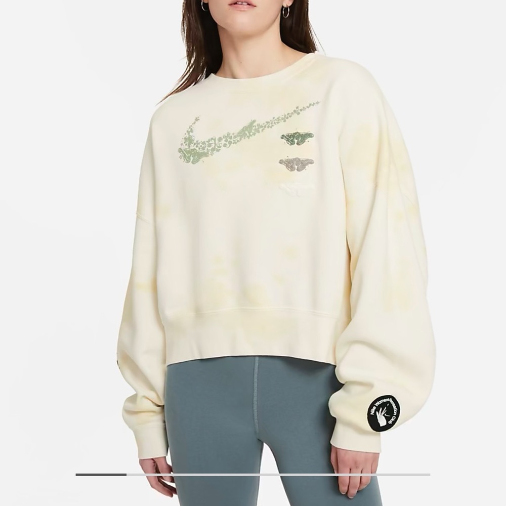 Oversized Nike sweater